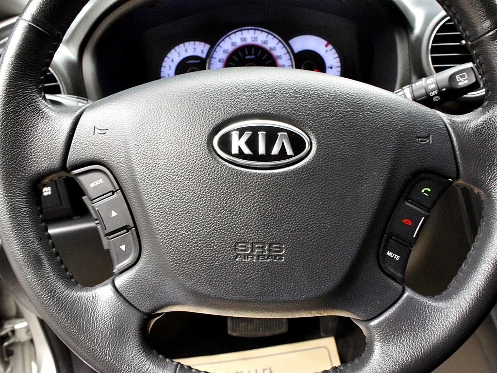 KIA Carens 2013 Gris - Importación desde Corea - HF Imports Iquique - Foto 8