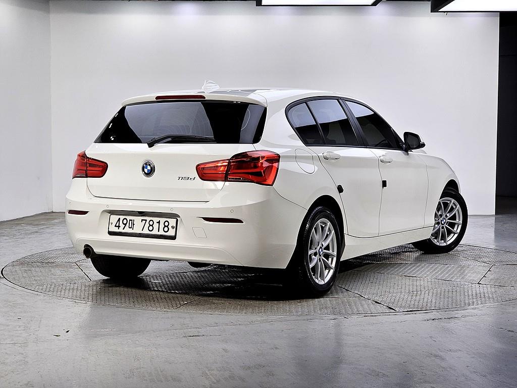 BMW 1 series - Vista 4