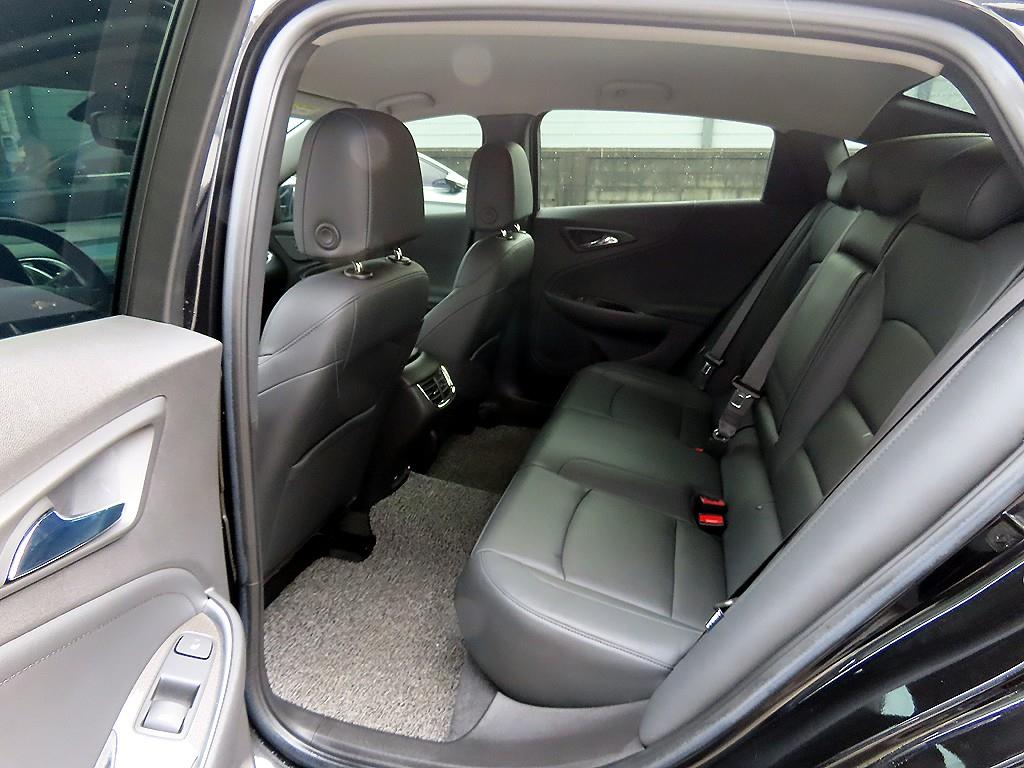 Chevrolet Malibu - Vista 6