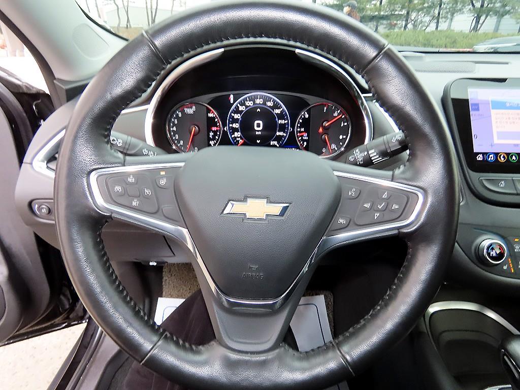 Chevrolet Malibu - Vista 8