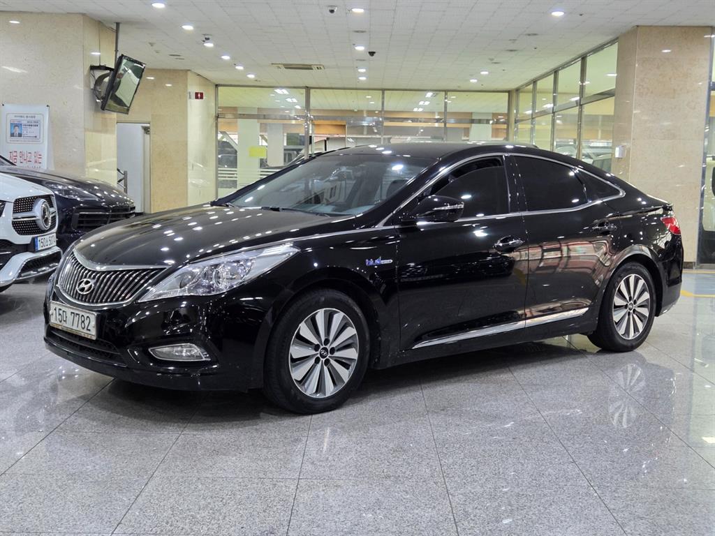 HYUNDAI Grandeur 2015 Negro - Importación desde Corea - HF Imports Iquique - Foto 1