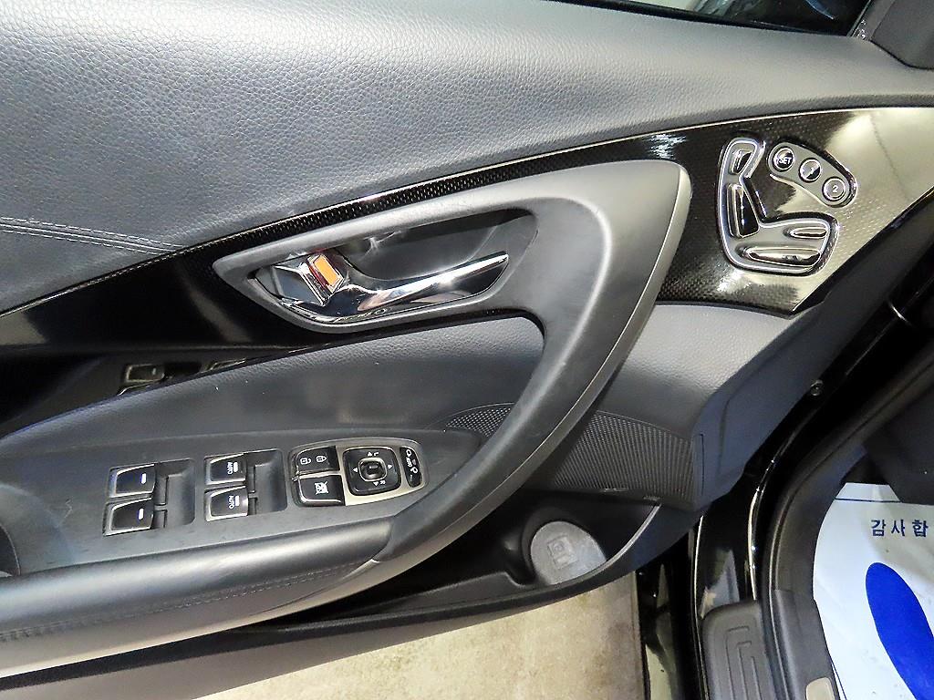 HYUNDAI Grandeur 2012 Negro - Importación desde Corea - HF Imports Iquique - Foto 13