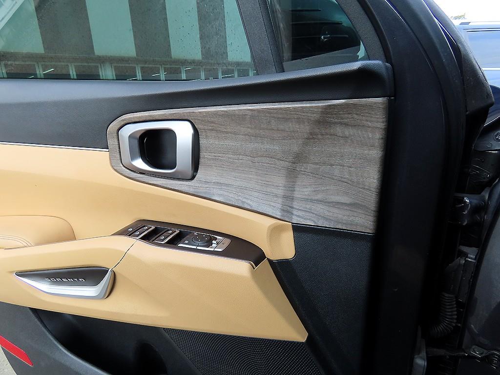 KIA Sorento - Vista 11