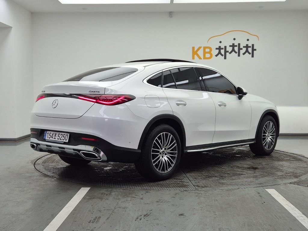 Mercedes Benz GLC Class - Vista 4