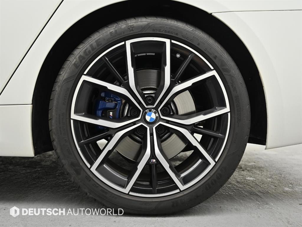 BMW 5 Series - Vista 5