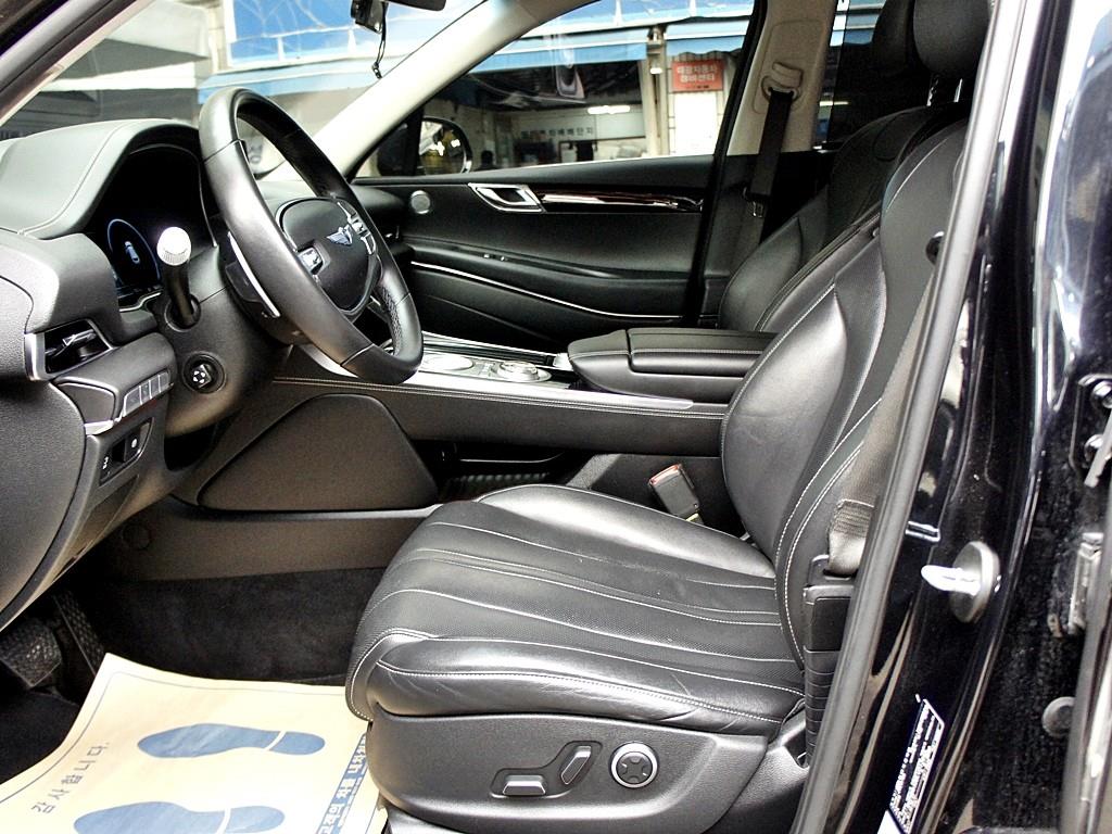 Genesis GV80 - Vista 9