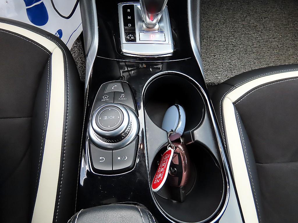 Infiniti Q - Vista 12