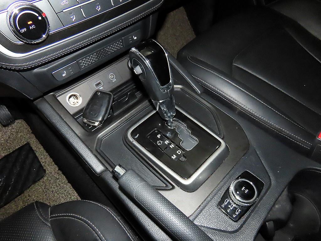 Ssangyong Rexton - Vista 12