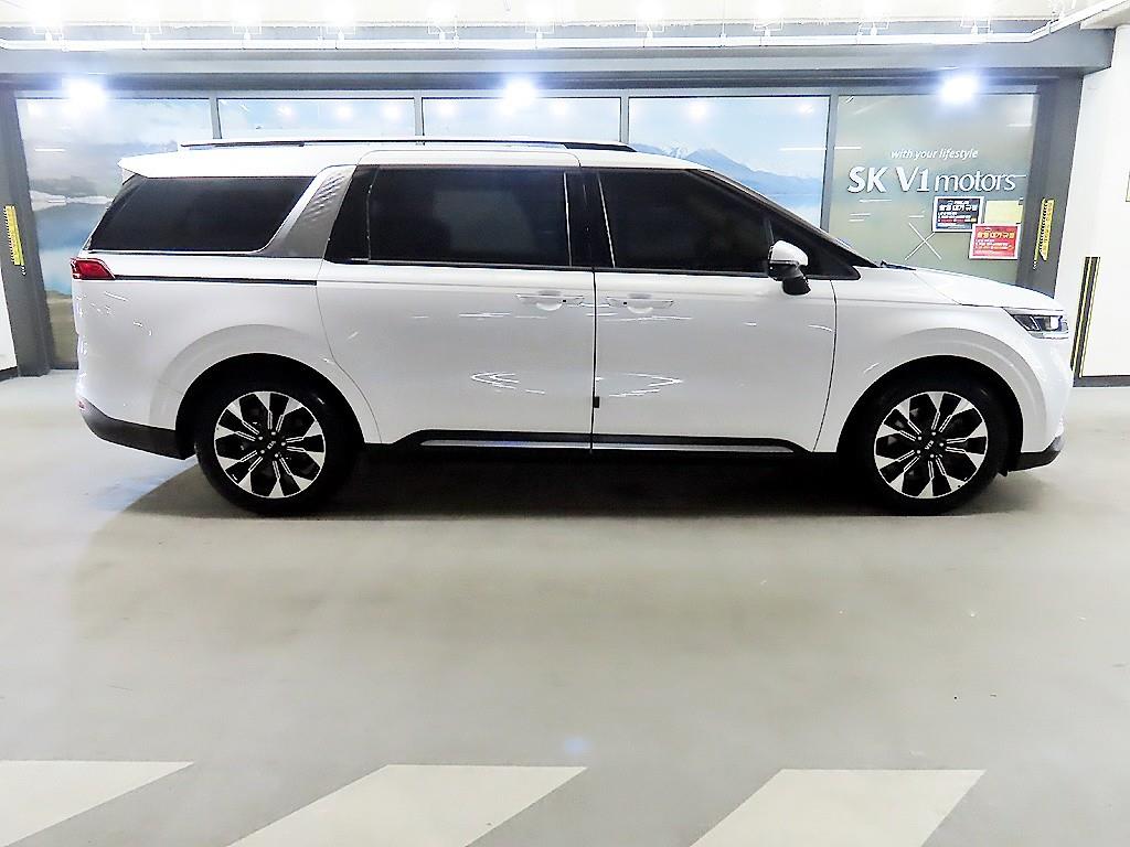 KIA Carnival - Vista 3