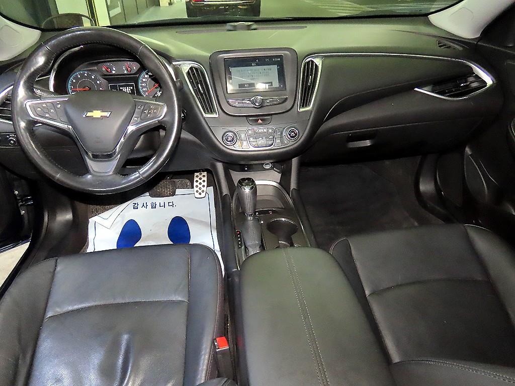 Chevrolet Malibu - Vista 10