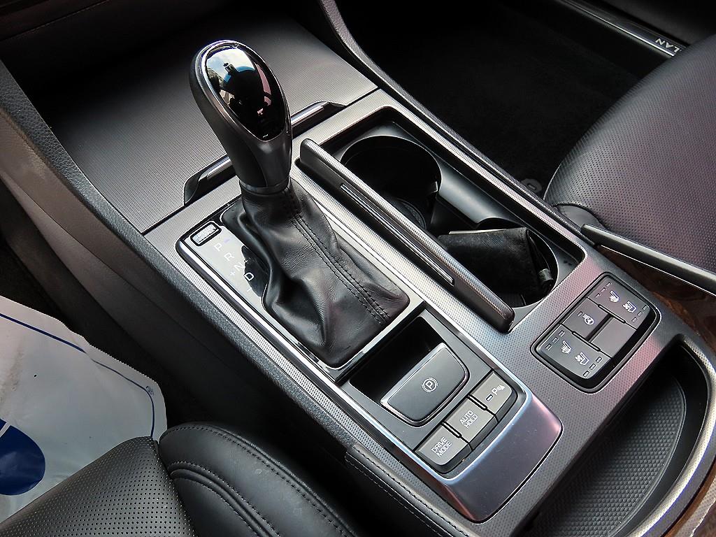 HYUNDAI Aslan - Vista 11