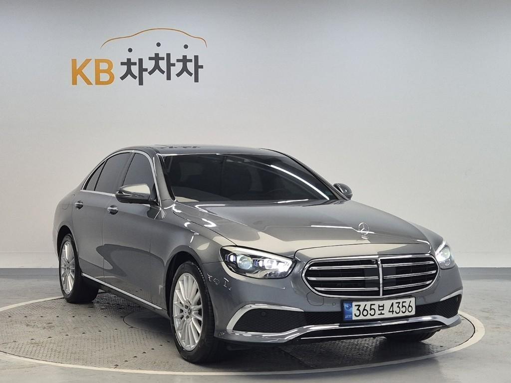 Mercedes Benz E class - Vista 2