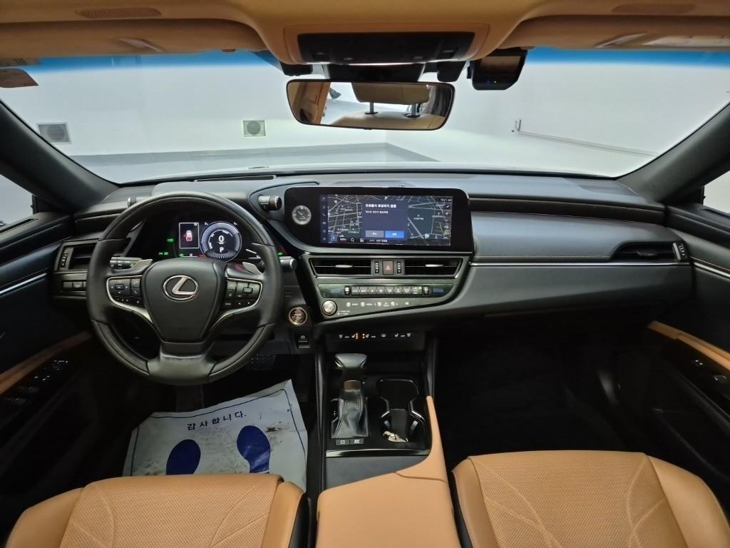 Lexus ES - Vista 7
