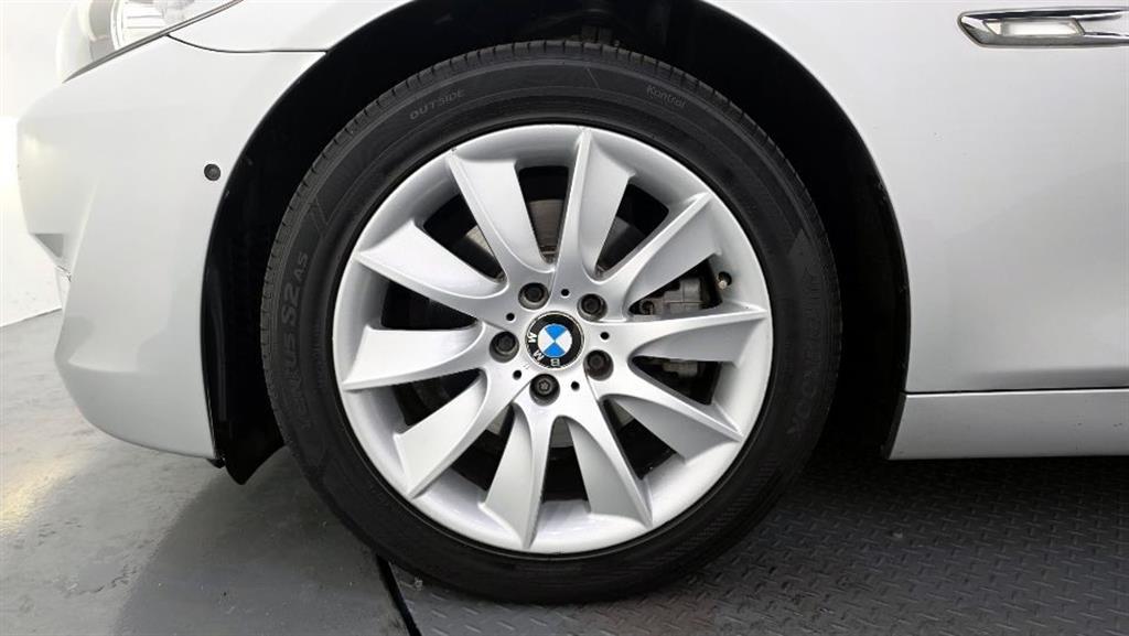 BMW 5 Series - Vista 5