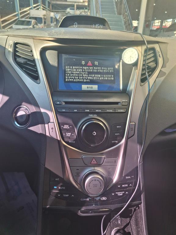 HYUNDAI Grandeur - Vista 7