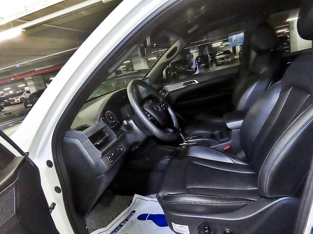 Ssangyong Musso - Vista 6