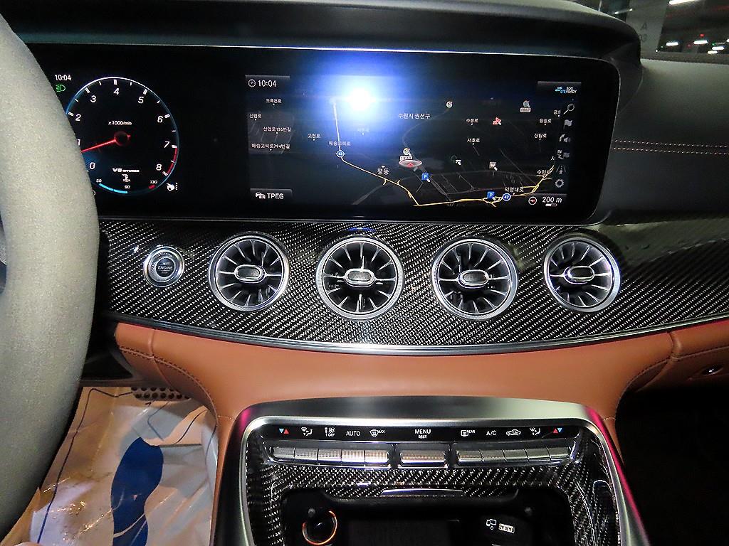 Mercedes Benz AMG GT - Vista 11