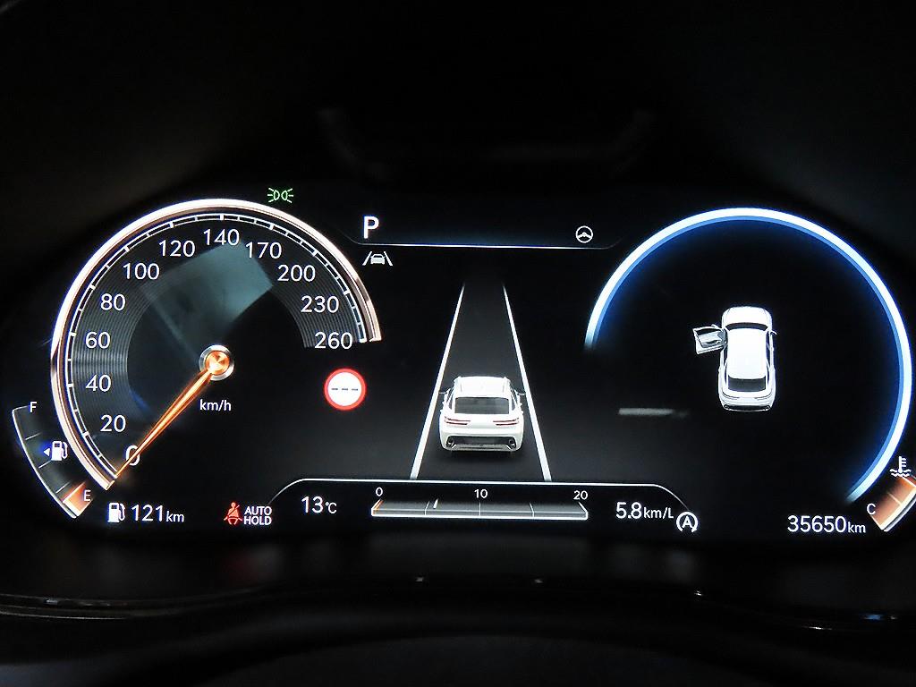 Genesis GV70 - Vista 9