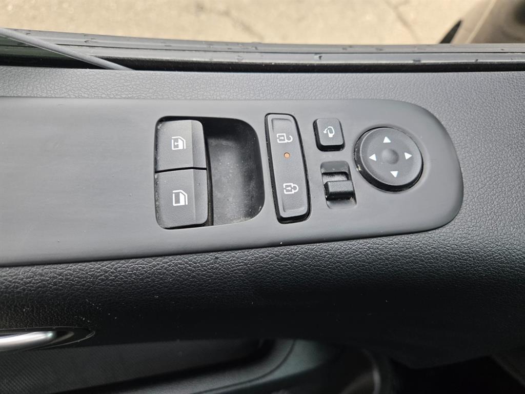 HYUNDAI Staria - Vista 11