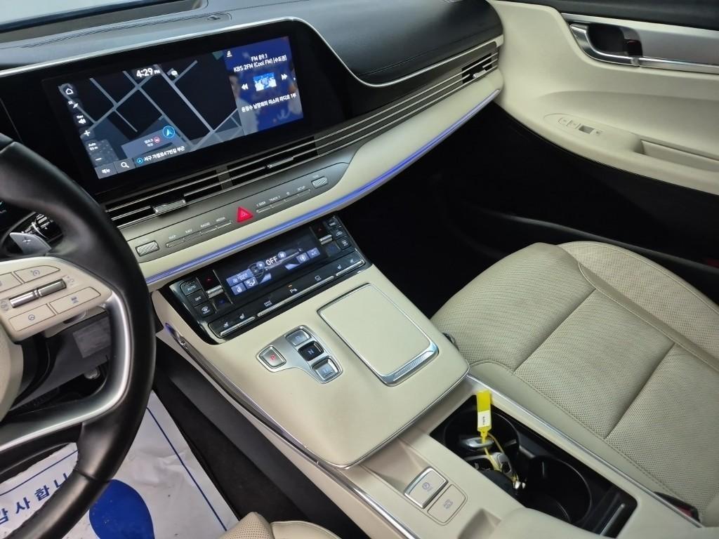 HYUNDAI Grandeur - Vista 10