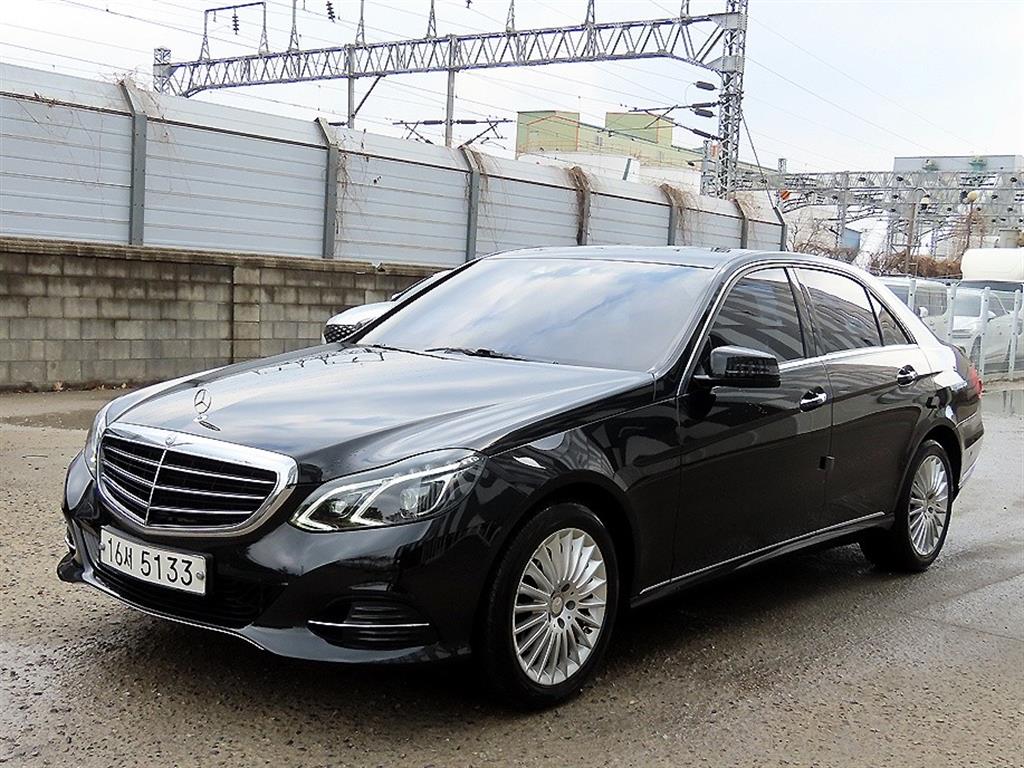 Mercedes Benz E class - Vista 2