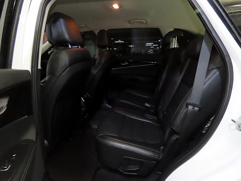 KIA Sorento - Vista 7