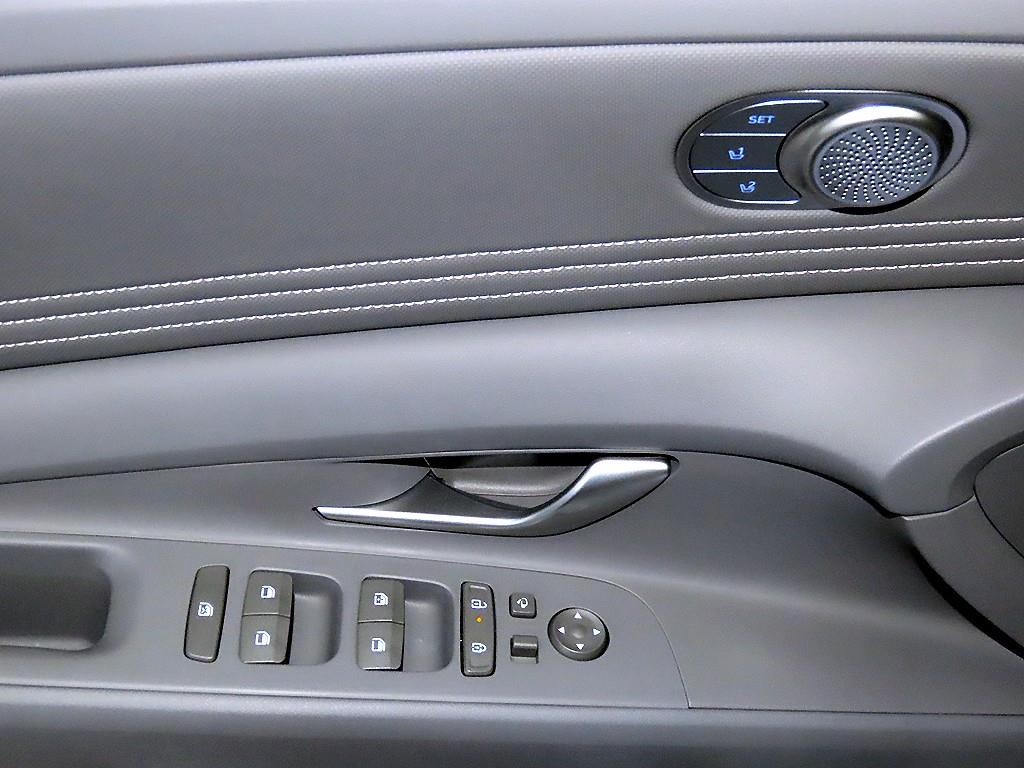 HYUNDAI Avante 2025 Blanco - Importación desde Corea - HF Imports Iquique - Foto 15