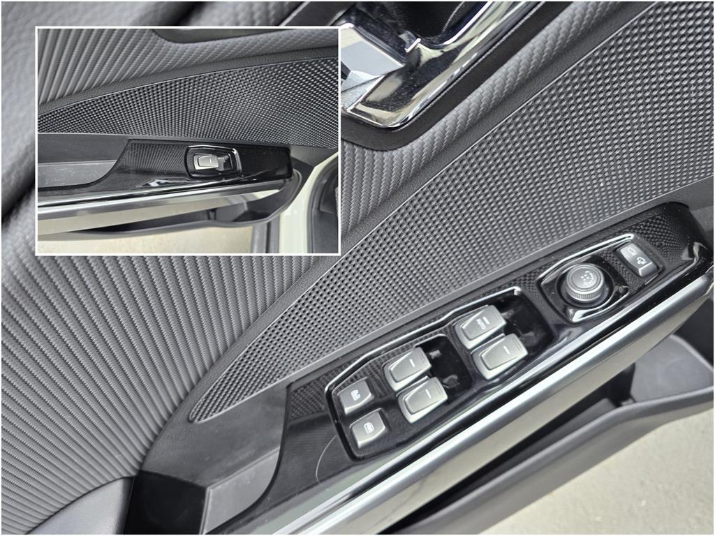 Ssangyong Tivoli - Vista 12