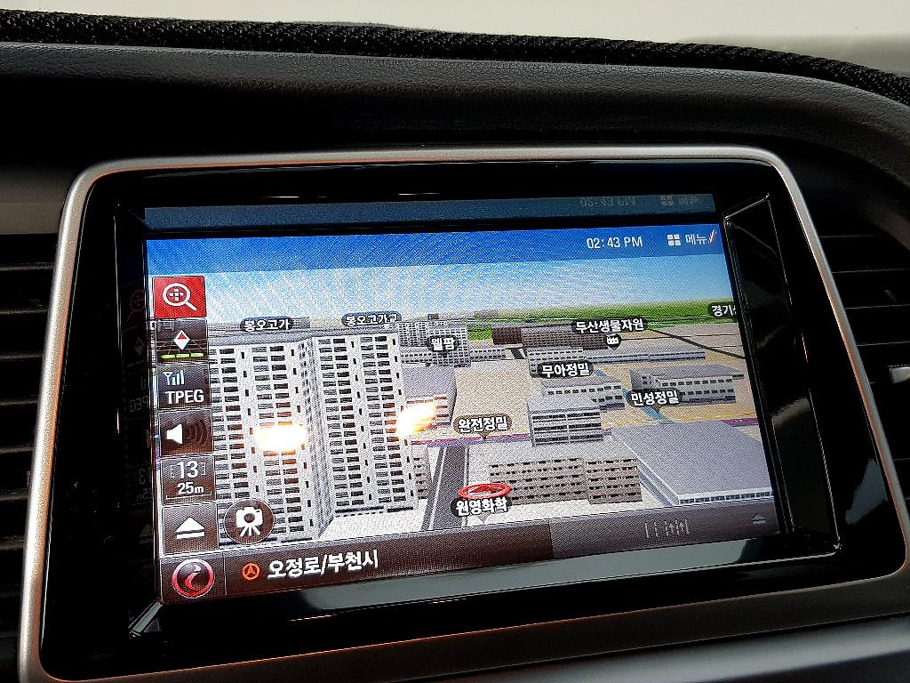 HYUNDAI Sonata - Vista 12