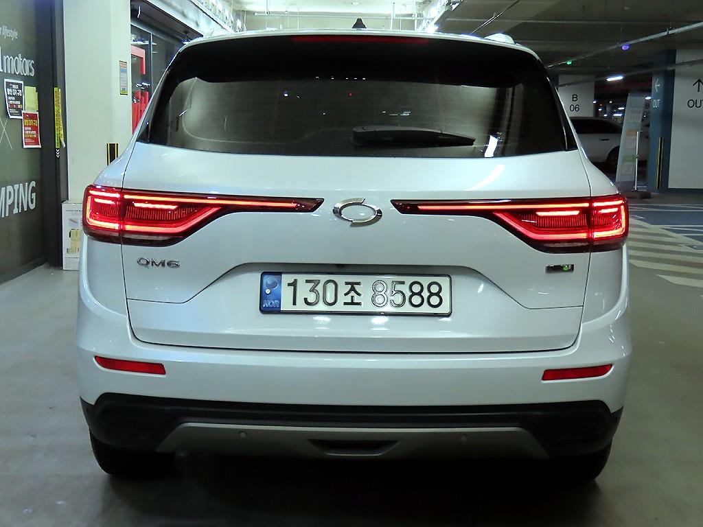 SAMSUNG QM6 - Vista 5