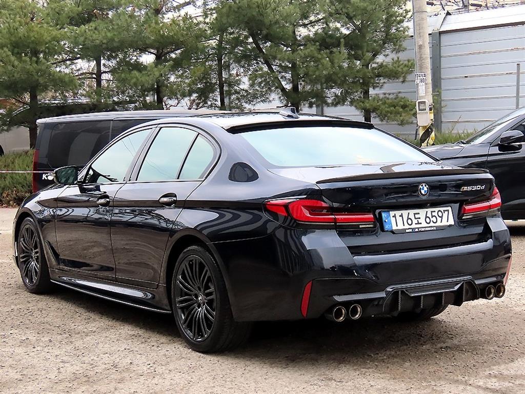 BMW 5 Series - Vista 3