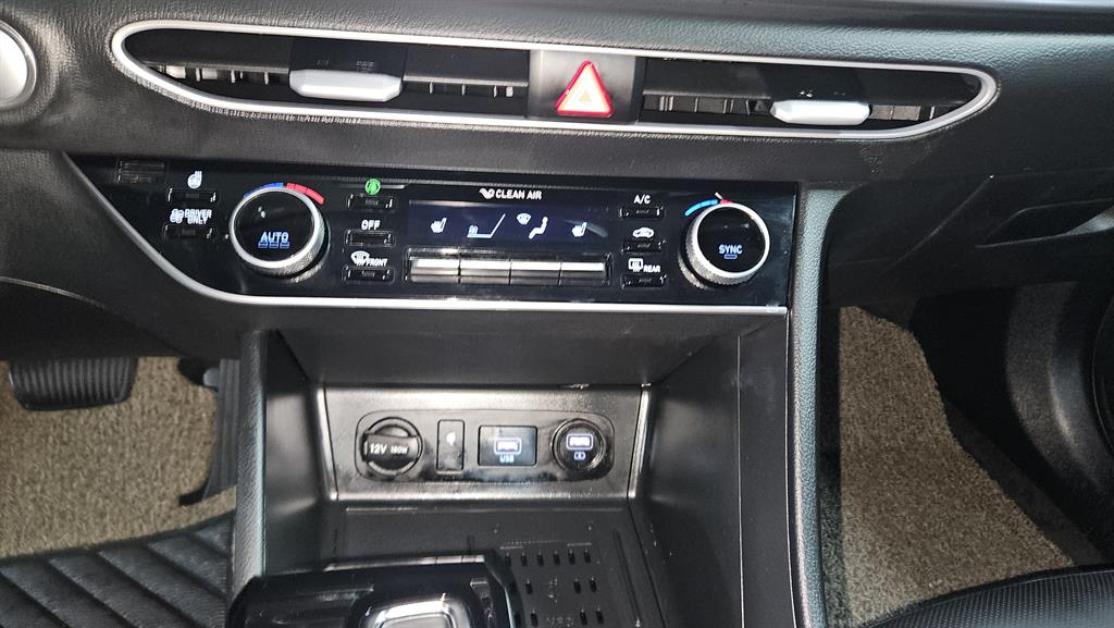 HYUNDAI Sonata - Vista 7