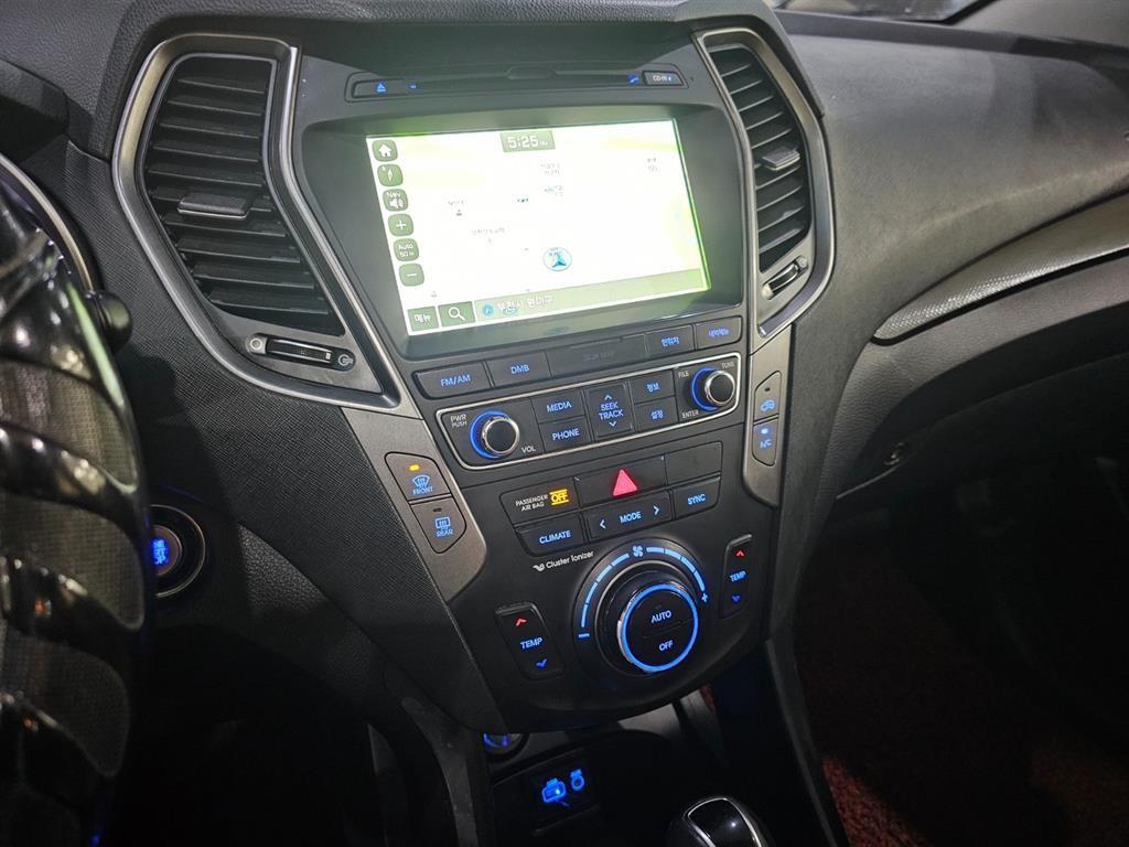 HYUNDAI Santa Fe - Vista 9