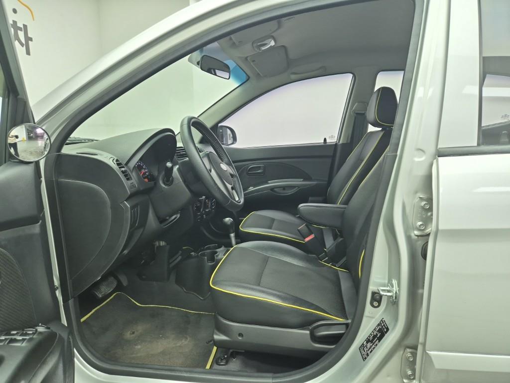 KIA Morning - Vista 11