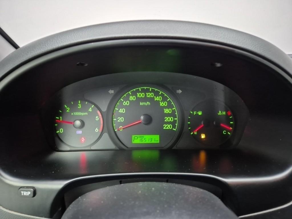 HYUNDAI Starex - Vista 6