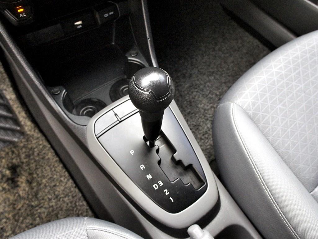 KIA Morning - Vista 11