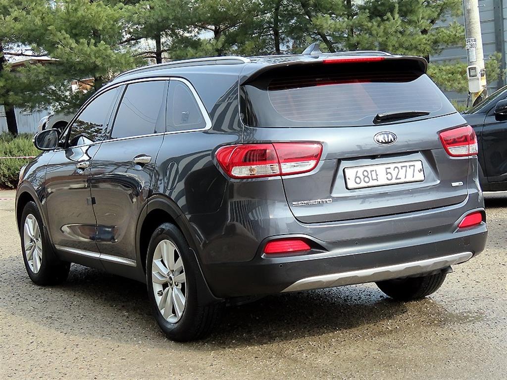 KIA Sorento - Vista 3