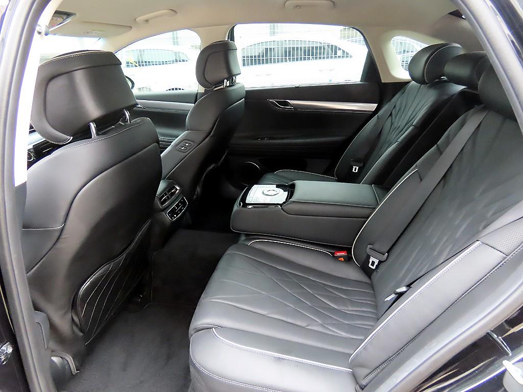 Genesis G80 - Vista 6