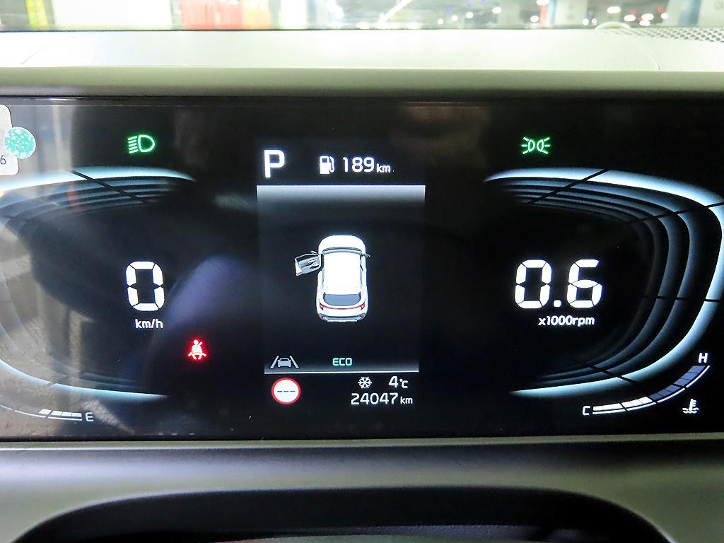 KIA Seltos - Vista 9