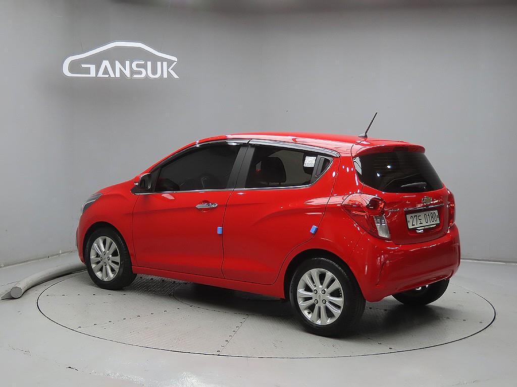 Chevrolet Spark - Vista 5