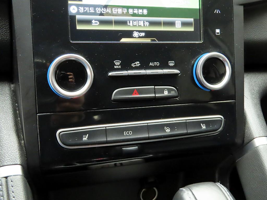 SAMSUNG QM6 - Vista 10