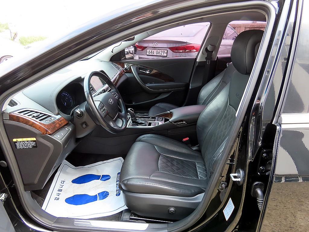 HYUNDAI Aslan - Vista 5