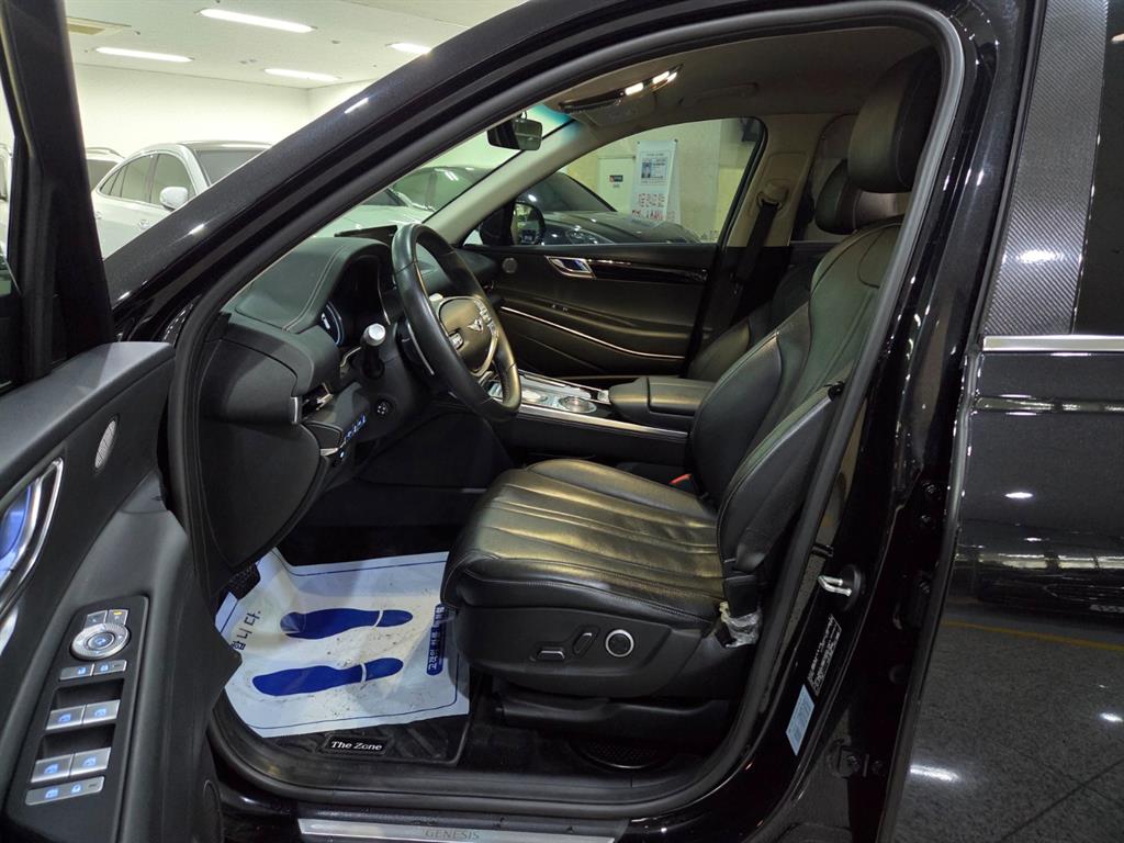 Genesis GV80 - Vista 6