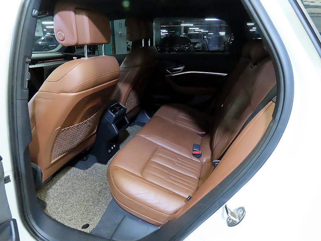 Audi e-Tron - Vista 7