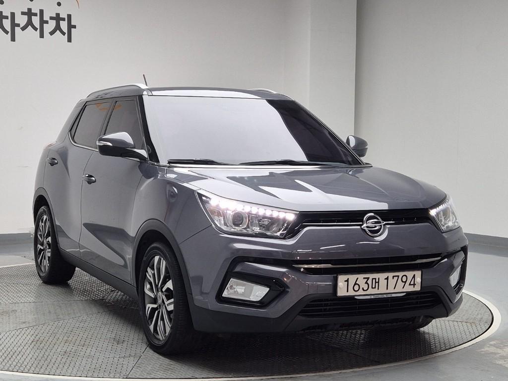 Ssangyong Tivoli - Vista 4