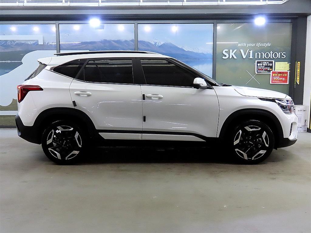 KIA Seltos - Vista 3