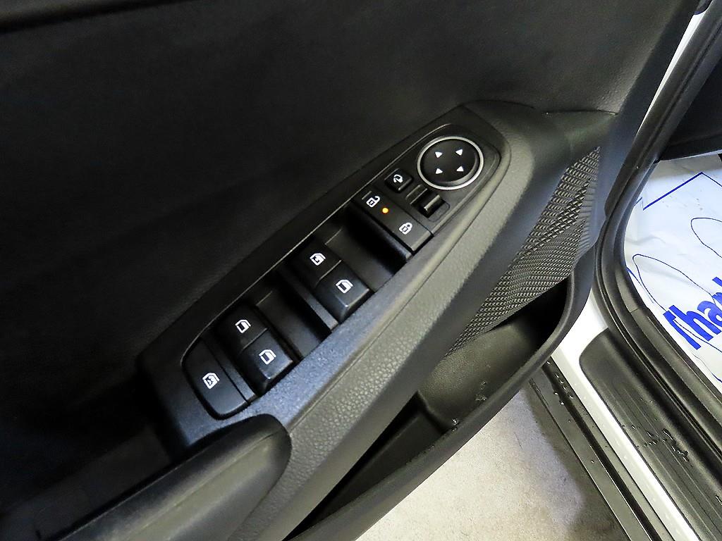 KIA Seltos 2024 Blanco - Importación desde Corea - HF Imports Iquique - Foto 13