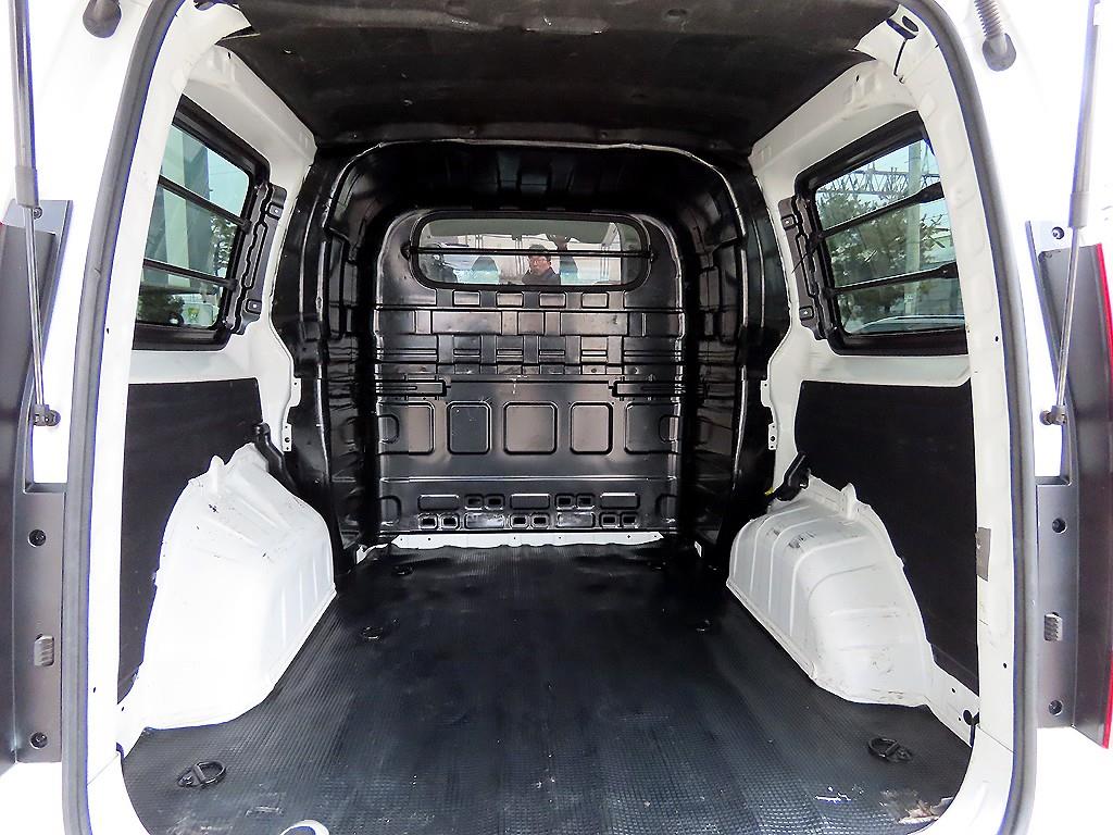 HYUNDAI Staria 2023 Blanco - Importación desde Corea - HF Imports Iquique - Foto 18