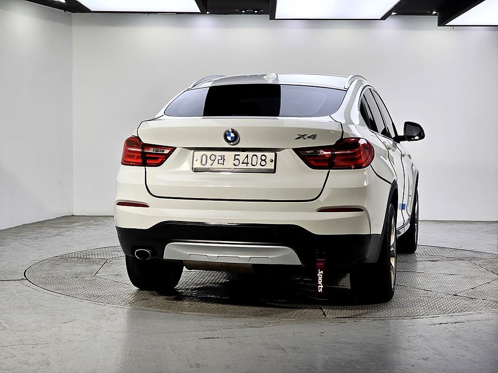BMW X4 - Vista 3