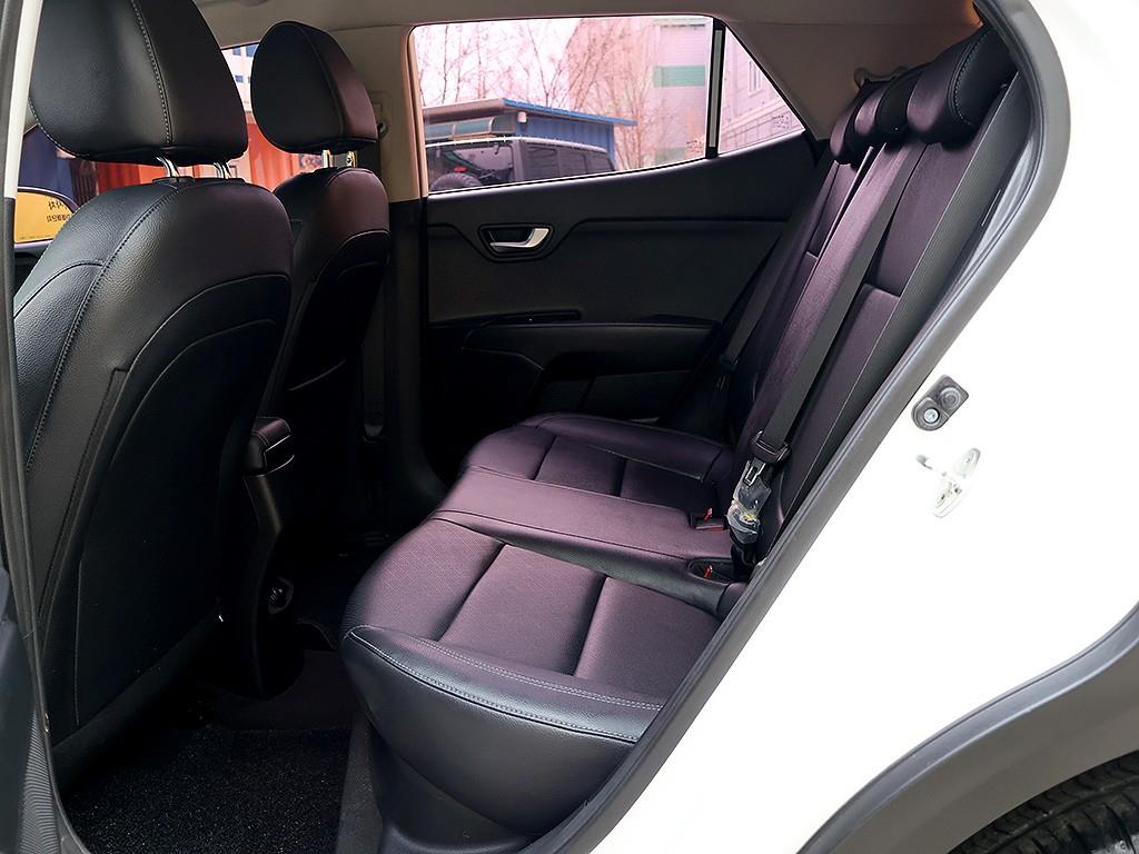 KIA Stonic 2018 Blanco - Importación desde Corea - HF Imports Iquique - Foto 13